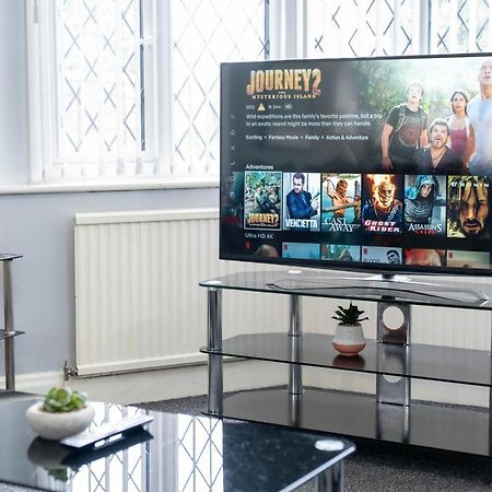 5 Bedroom House - 11 Guests - Garden - Wifi - Smart Tv - Top Rated - Large Driveway 4 Multiple Vehicles - Perfect For Contractors Birmingham Eksteriør billede
